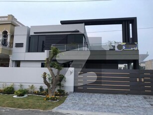 1 Kanal Brand New Super Luxury Ultra Modern Design facing park House For sale in Valencia Town Valencia Housing Society