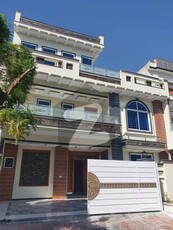 10 Marla Beautiful Luxurious House For Rent G-13 Islamabad G-13