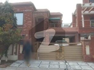 10 MARLA LIKE NEW USED HOUSE FOR SALE BAHRIA TOWN LAHORE NEW SHAHEEN BLCOK Bahria Town Shaheen Block