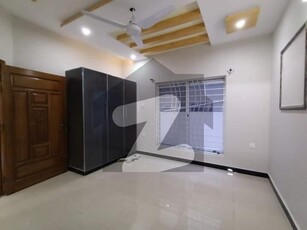 5 MARLA BRAND NEW HOUSE AVAILABLE FOR SALE VERY GOOD MOST PRIME LOCATION VERY GOOD LUSH NEAT AND CLEAN CONDITION DOUBLE STORE PROPER DOUBLE UNIT Bahria Town Phase 8