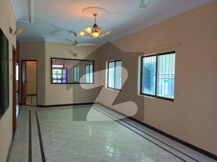 APARTMENT FOR RENT 1600 SQUARE FEET LOW MAINTENANCE Clifton Block 5