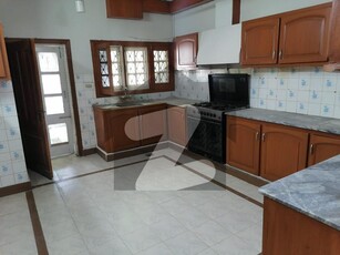 F-10 DOUBLE STORY HOUSE 5 BEDS TILED FLOOR 2 DININGS AND LOUNGES F-10