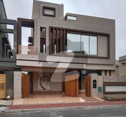 MODREN DESIGN 10 MARLA BRAND NEW HOUSE FOR SALE IN VERY REASOANBLE PRICE Bahria Town Rafi Block