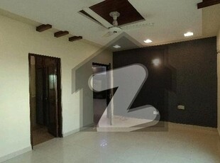 1 Kanal Upper Portion In Beautiful Location Of Gulberg In Gulberg Gulberg