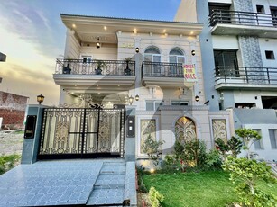 5marla Beautiful and Luxury house available for sale in Central Park E-block Central Park Block A