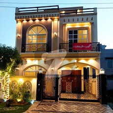 Ideally Located And Surrounded By Beautiful Houses FIVE MARLA HOUSE For Sale DHA 11 Rahbar Phase 2