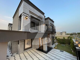 01 KANAL FULL FURNIHSED LUXURIOUS HOUSE FOR SALE IN DHA PHASE 7 BLOCK U DHA Phase 7 Block U