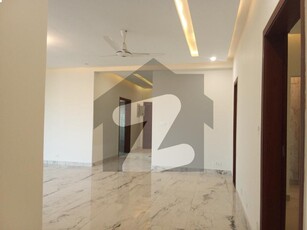 10 MARLA BRAND NEW APARTMENT AVAILABLE FOR RENT Askari 11 Sector D