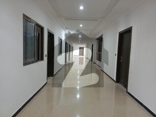 One Bedroom Un-Furnished Makkah Tower E-11 For Rent E-11/4