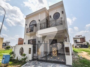 5 MARLA BRAND NEW MODERN DESIGN BUNGLOW AVAILABLE FOR RENT IN DHA Phase 6 DHA Phase 6