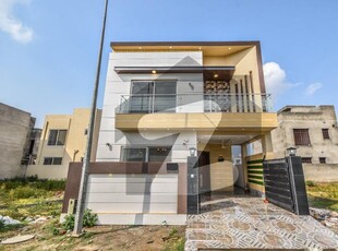 5 Marla Royal Class Luxury Bungalow For Rent Phase 9 Town DHA 9 Town