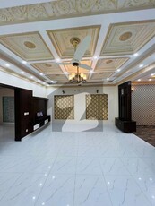 10 MARLA LIKE BRAND NEW LUXARY FULL HOUSE FOR RENT IN JOHAR BLOCK BAHRIA TOWN LAHORE Bahria Town Johar Block