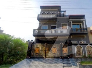 Unoccupied Prime Location House Of 10 Marla Is Available For sale In LDA Avenue LDA Avenue Block J