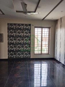 10 Marla House For Rent In Air Avenue Lahore