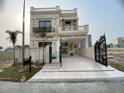 8 Marla Luxury House For Sale In Dha Phase 9 Town Lahore