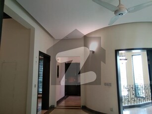 10 Marla Prime Location 2 Bed Upper Portion For Rent In Dha Phase 5 DHA Phase 5