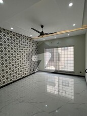10 MARLA SLIGHTLY USED UPPER PORTION FOR RENT IN DHA PHASE 8 DHA Phase 8