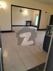 10 MARLA UPPER PORTION FOR RENT IN MODEL TOWN Model Town Extension