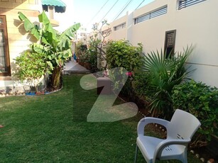 500yd vip corner bungalow for sale DHA Phase 6