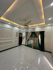Brand New 10 Marla Upper Portion Available Fir Rent Bahria Town Lahore Bahria Town Sector C