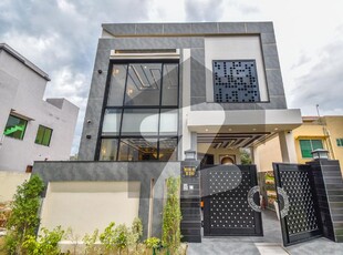 DOUBLE UNIT 5 MARLA MODERN HOUSE FOR SALE NEAR CARREFOUR IN DHA 7 LAHORE DHA Phase 7 Block T