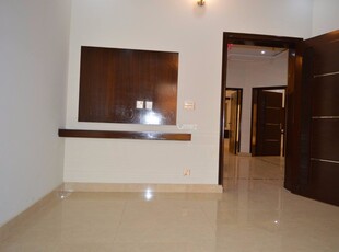 1 Kanal Lower Portion for Rent in Karachi DHA Phase-4