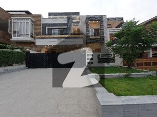 10 MARLA 35X70 BRAND LUXURY SOLID HOUSE FOR SALE PRIME LOCATION G13 ISB G-13