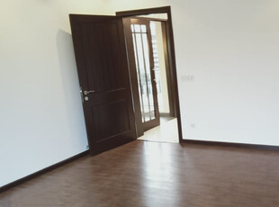 10 Marla House for Rent In Gulberg 1, Lahore