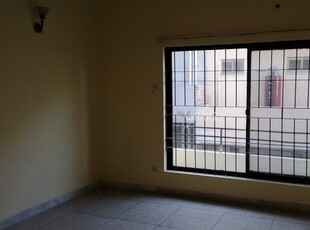 10 Marla Lower Portion for Rent in Islamabad E-11/4