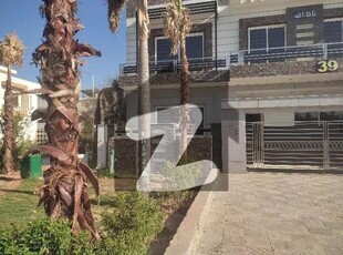 14 MARLA 40x80 CORNER EXTRA LAND LUXURY SOLID HOUSE FOR SALE PRIME LOCATION G13 ISB G-13