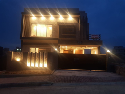 10 Marla House for Sale in Islamabad Bahria Town Phase-8