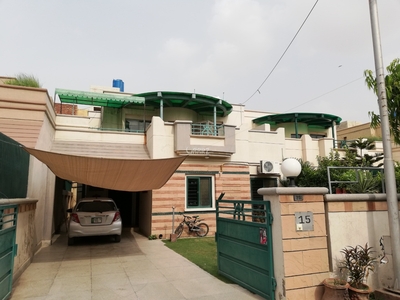 10 Marla House for Sale in Lahore Nishat