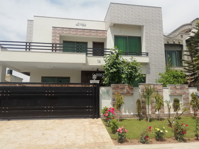 3200 Square Feet House for Sale in Islamabad Creek Heights