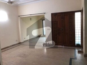 05 Marla Zazti Owner Build Used House For Sale In Q Block Johar Town Phase 2 Johar Town Phase 2 Block Q