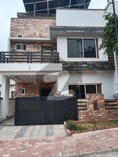 5 Marla Beautiful House For Rent Bahria Enclave Sector H