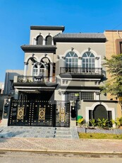 5 MARLA HOUSE FOR SALE IN BAHTRIA TOWN LAHORE Bahria Town Sector F