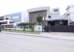 300 Square Yard House for Sale in Lahore Johar Town