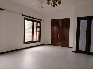600 Yd² House for Sale In FB Area Block 11, Karachi