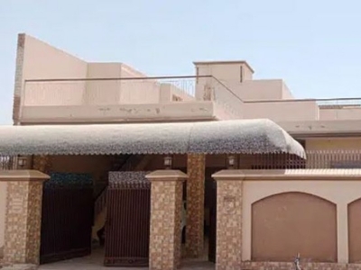 6 Bedroom House For Sale in Rahim