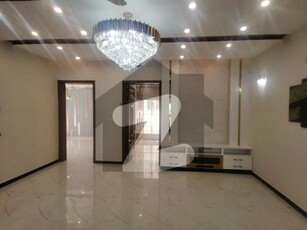 10 Marla House available for sale in Bahria Town - Sector D, Lahore Bahria Town Sector D