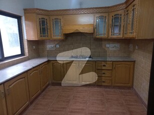 14 MARLA FULL HOUSE AVAILABLE FOR RENT IN I-8 ISLAMABAD I-8