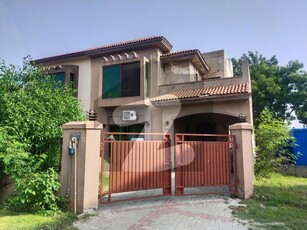 12 Marla Slightly Used House Available For Sale In Lake City Sector M-1 Lake City Sector M-1