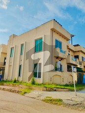 5 Marla Brand New Corner House For Rent With Lawn Bahria Town Phase 8 Ali Block