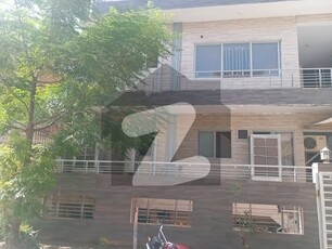 I-8/2. 10 Marla upper portion ideal location. Near park near school near shifa hospital I-8/2