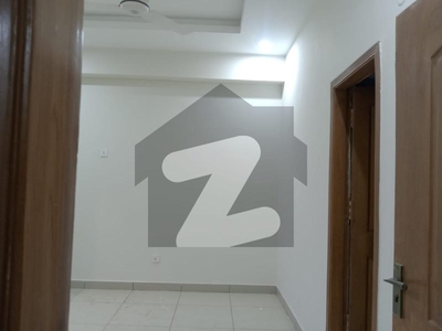 1 BED APARTMENT AVAILABLE FOR RENT IN GULBERG Gulberg