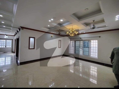 1 Kanal Ground Portion For Rent With Separate Gate & Entrance DHA Defence Phase 1