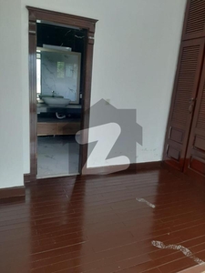1 kanal House available for rent in F-11 Islamabad F-11