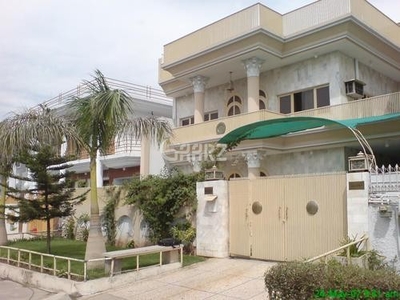 1 Kanal House for Sale in Lahore Phase-6, Block D