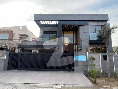 1 KANAL HOUSE WITH BASEMENT AVAILABLE FOR RENT BAHRIA TOWN LAHORE Bahria Town Jasmine Block