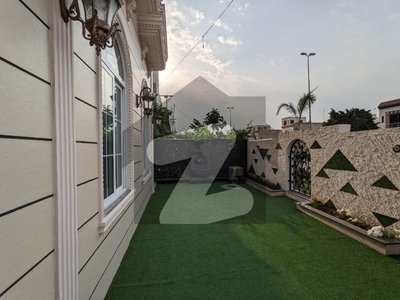 1 KANAL LUXERY HOUSE FOR SALE IN BAHRIA TOWN LAHORE Bahria Town Sector C